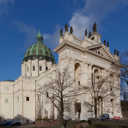 Family Near The Center! Dom wakacyjny *